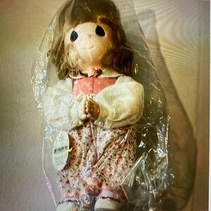 ????? Angela Precious Moments